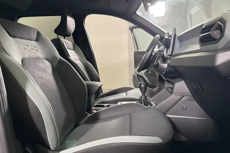 Dacia Bigster din 2025 cu 29.948 km - oferta DAC241458 - foto 11