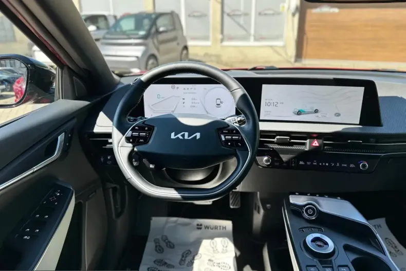 Kia EV6 din 2022 cu 42.002 km - oferta KIA241464 - foto 5
