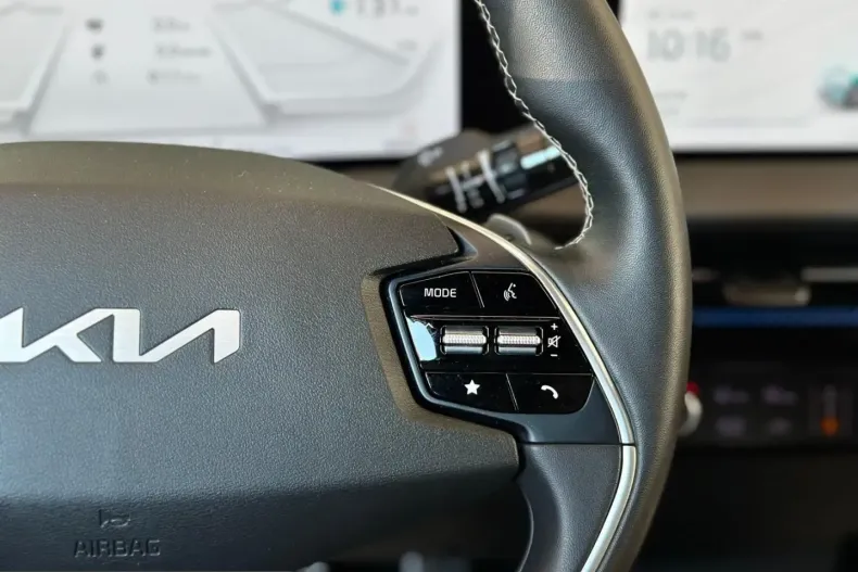 Kia EV6 din 2022 cu 42.002 km - oferta KIA241464 - foto 25