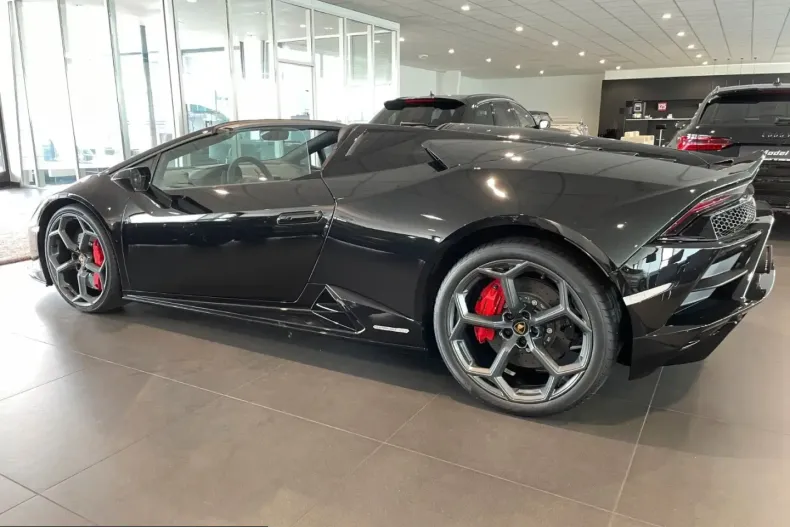 Lamborghini Huracán din 2023 cu 21.950 km - oferta LAM241465 - foto 2