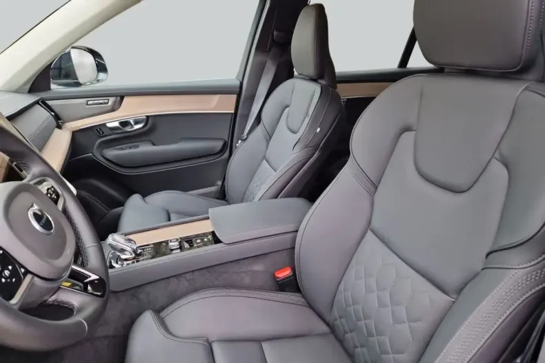 Volvo XC90 din 2025 cu 16.851 km - oferta VOL241470 - foto 10