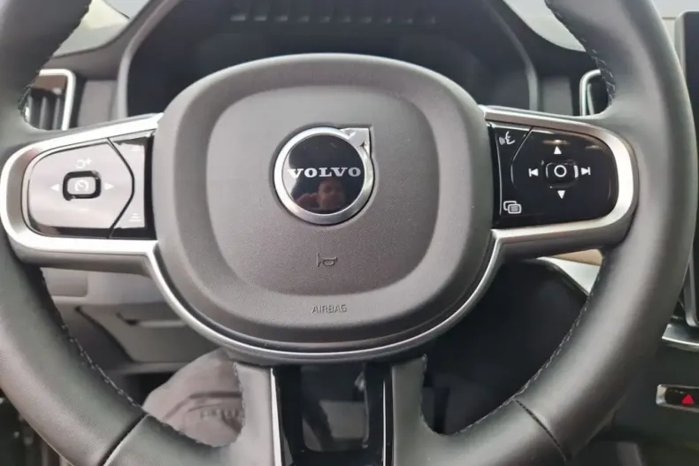Volvo XC90 din 2025 cu 16.851 km - oferta VOL241470 - foto 16