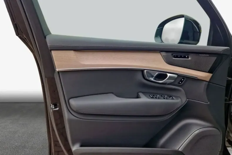 Volvo XC90 din 2025 cu 16.851 km - oferta VOL241470 - foto 19