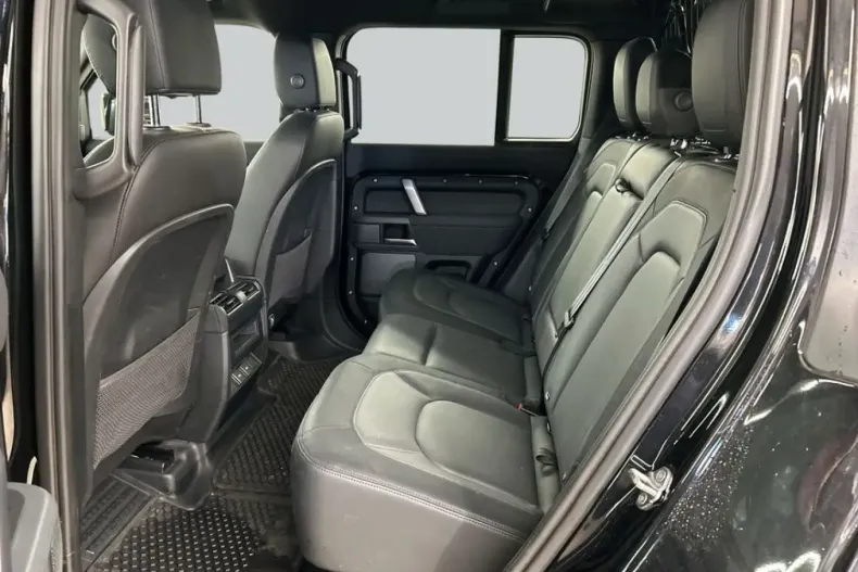 Land Rover Defender din 2023 cu 63.092 km - oferta LAN241472 - foto 5