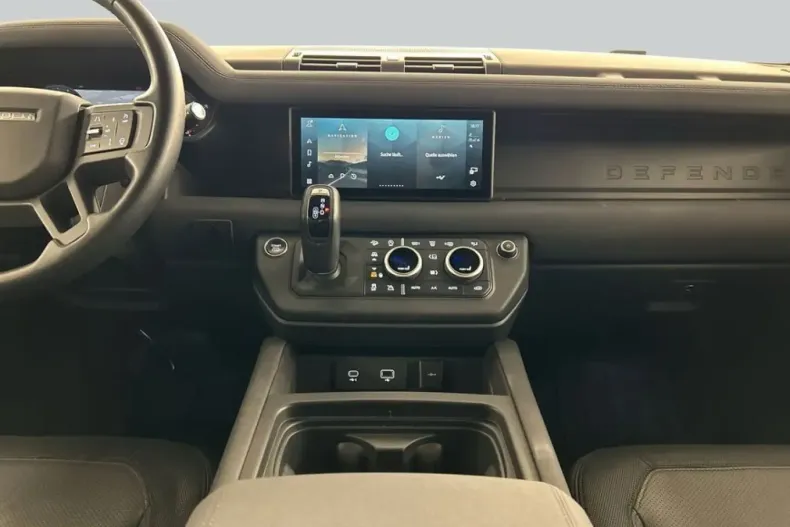 Land Rover Defender din 2023 cu 63.092 km - oferta LAN241472 - foto 15
