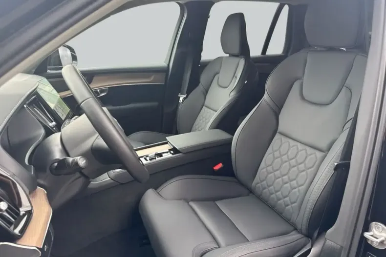 Volvo XC90 din 2025 cu 14.448 km - oferta VOL241473 - foto 10