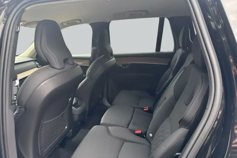 Volvo XC90 din 2025 cu 14.448 km - oferta VOL241473 - foto 11