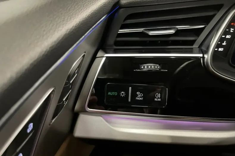 Audi Q8 din 2022 cu 54.695 km - oferta AUD241475 - foto 24