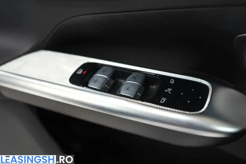 Mercedes-Benz GLC 300 (Clasa GLC) din 2023 cu 54.430 km - oferta MER241480 - foto 18