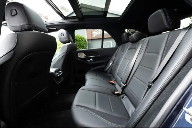 Mercedes-Benz GLE 400 (Clasa GLE) din 2024 cu 29.997 km - oferta MER241481 - foto 13