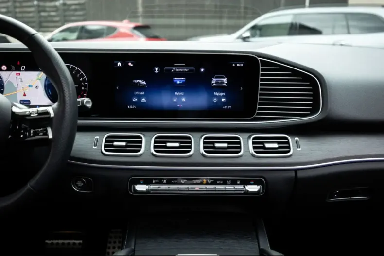 Mercedes-Benz GLE 400 (Clasa GLE) din 2024 cu 29.997 km - oferta MER241481 - foto 28