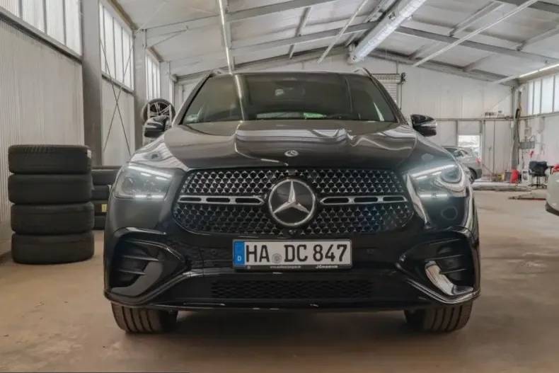 Mercedes-Benz GLE 450 (Clasa GLE) din 2025 cu 16.850 km - oferta MER241483 - foto 2