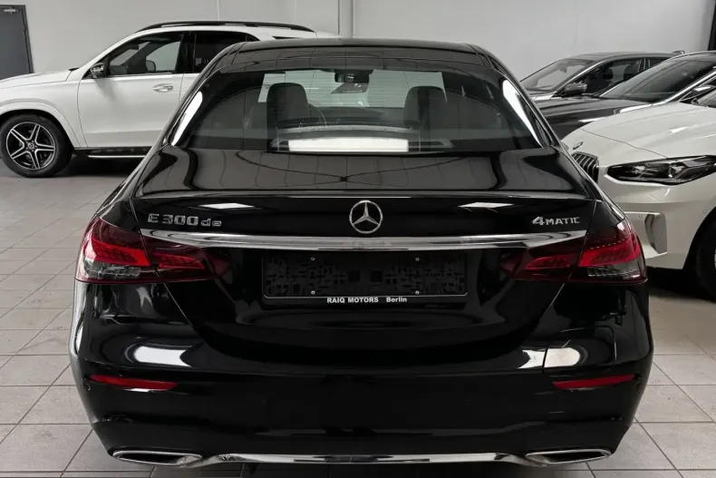 Mercedes-Benz E 300 (Clasa E) din 2021 cu 70.906 km - oferta MER241484 - foto 5