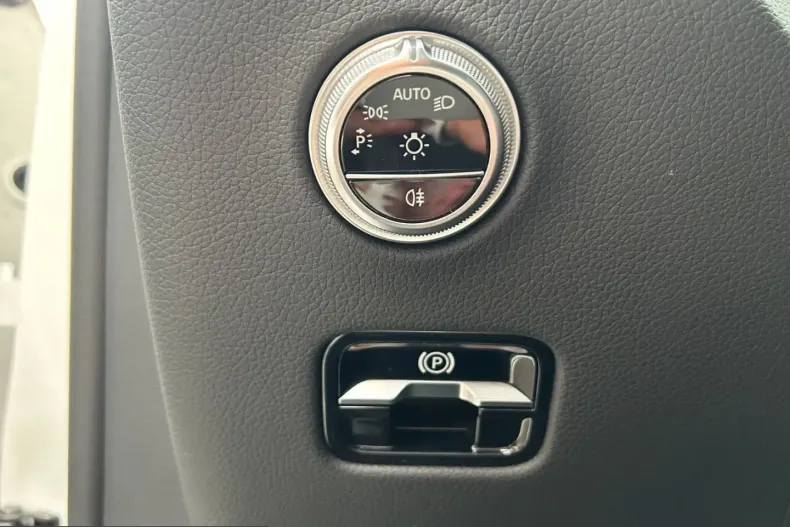 Mercedes-Benz GLC 220 (Clasa GLC) din 2023 cu 55.250 km - oferta MER241485 - foto 13