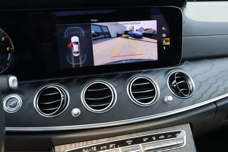 Mercedes-Benz E 300 (Clasa E) din 2021 cu 84.200 km - oferta MER241488 - foto 14