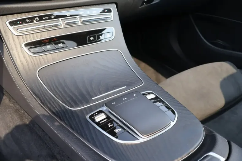 Mercedes-Benz E 300 (Clasa E) din 2021 cu 84.200 km - oferta MER241488 - foto 15