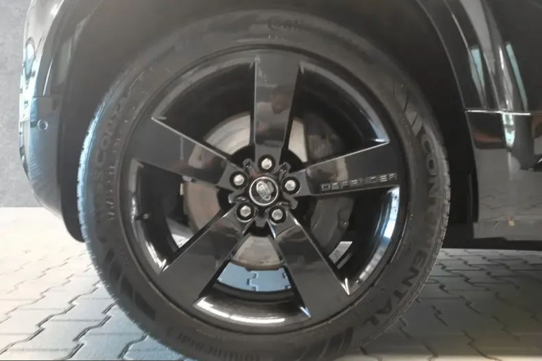 Land Rover Defender din 2023 cu 58.732 km - oferta LAN241489 - foto 9