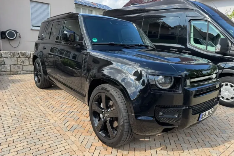Land Rover Defender din 2023 cu 61.900 km - oferta LAN241490 - foto 2