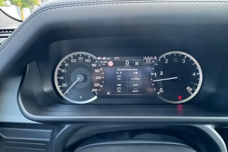Land Rover Defender din 2023 cu 61.900 km - oferta LAN241490 - foto 21
