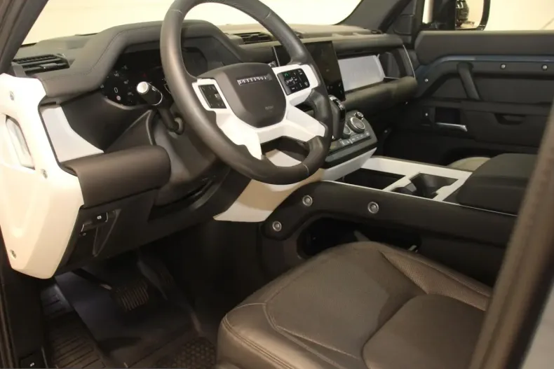 Land Rover Defender din 2025 cu 32.700 km - oferta LAN241492 - foto 14