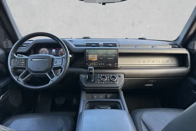 Land Rover Defender din 2023 cu 57.049 km - oferta LAN241493 - foto 4