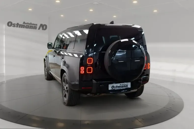 Land Rover Defender din 2024 cu 64.202 km - oferta LAN241494 - foto 2