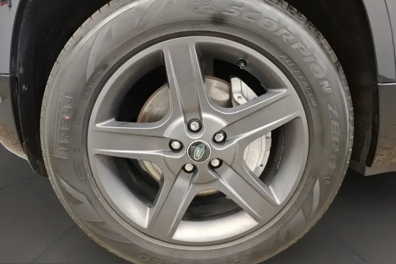 Land Rover Defender din 2024 cu 64.202 km - oferta LAN241494 - foto 5