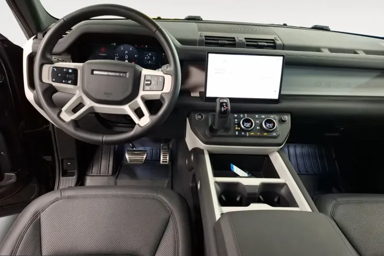 Land Rover Defender din 2024 cu 64.202 km - oferta LAN241494 - foto 8