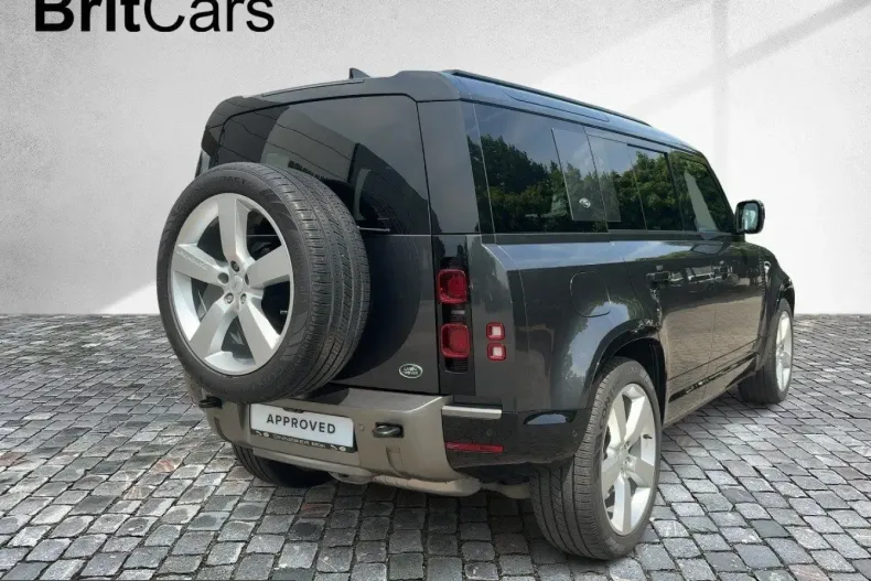 Land Rover Defender din 2023 cu 44.533 km - oferta LAN241495 - foto 4