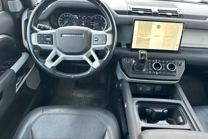 Land Rover Defender din 2023 cu 66.000 km - oferta LAN241498 - foto 9