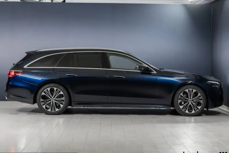 Mercedes-Benz E 300 (Clasa E) din 2024 cu 19.088 km - oferta MER241514 - foto 4