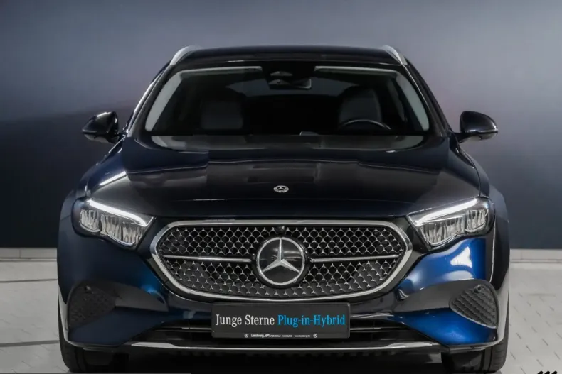 Mercedes-Benz E 300 (Clasa E) din 2024 cu 19.088 km - oferta MER241514 - foto 5