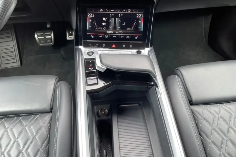 Audi Q8 e-tron din 2023 cu 20.087 km - oferta AUD241517 - foto 8