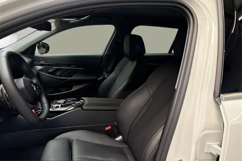 BMW 520 (Seria 5) din 2025 cu 9.092 km - oferta BMW241520 - foto 11