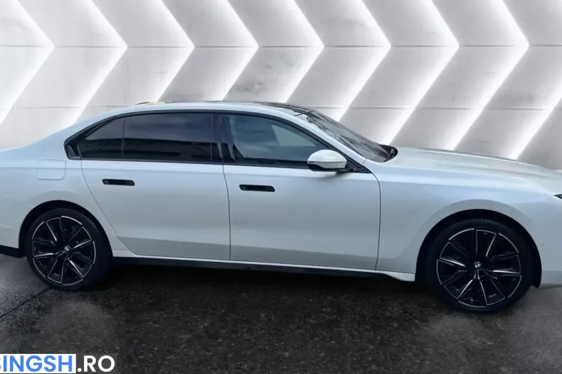 BMW 740 (Seria 7) din 2026 cu 6.900 km - oferta BMW241521 - foto 7