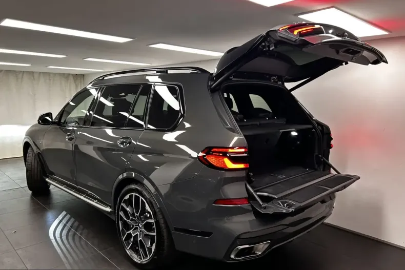 BMW X7 (Seria X) din 2025 cu 16.015 km - oferta BMW241529 - foto 12