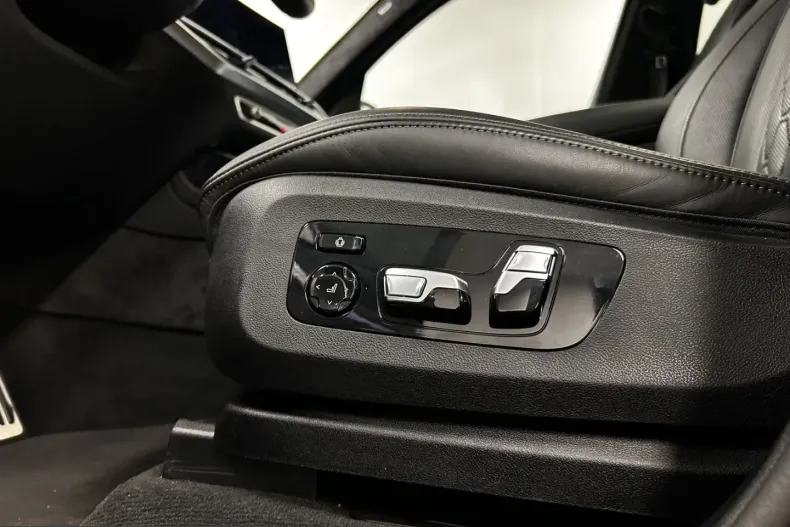 BMW X7 (Seria X) din 2025 cu 16.015 km - oferta BMW241529 - foto 38