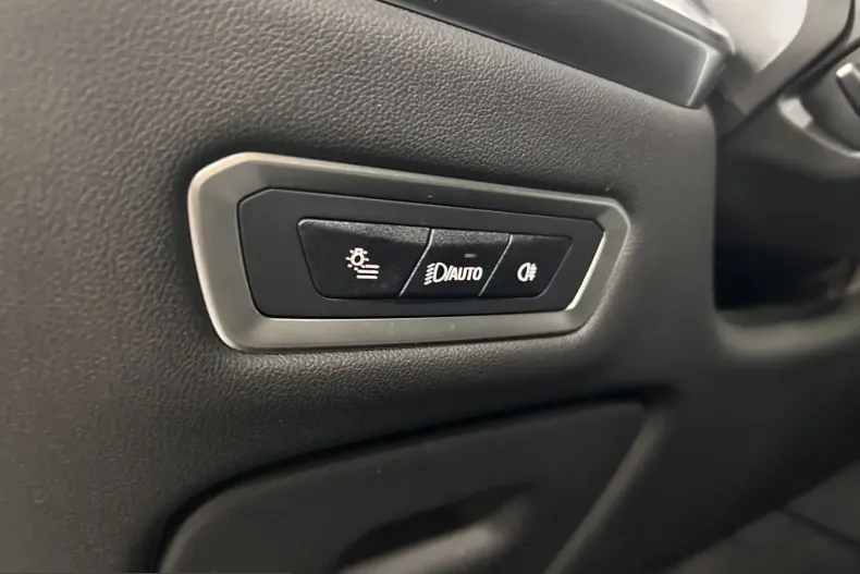 BMW X7 (Seria X) din 2025 cu 16.015 km - oferta BMW241529 - foto 40
