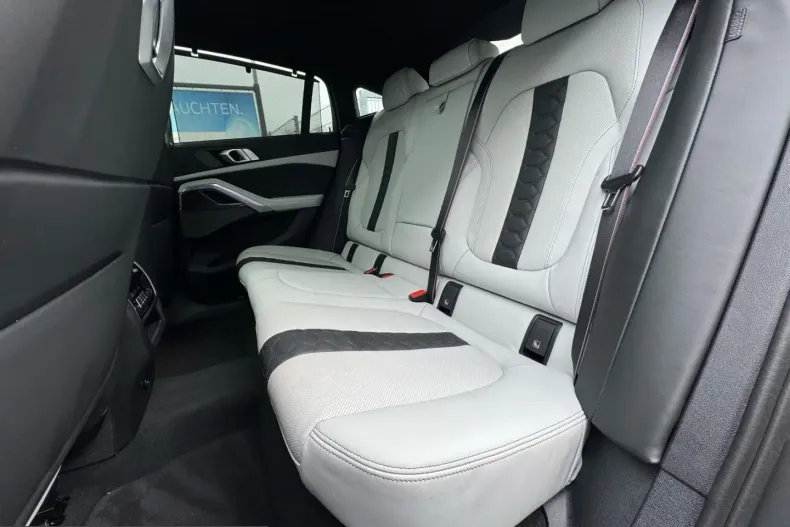 BMW X6 (Seria X) din 2024 cu 15.000 km - oferta BMW241532 - foto 8