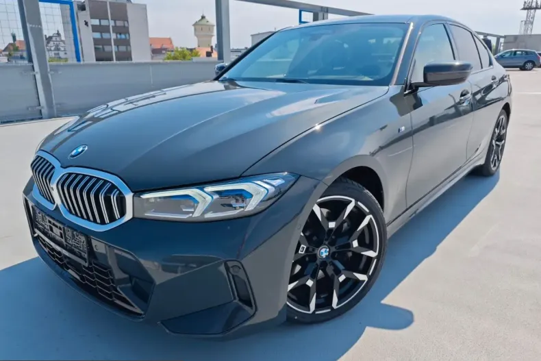 BMW 330 (Seria 3) din 2025 cu 18.400 km - oferta BMW241535 - foto 3