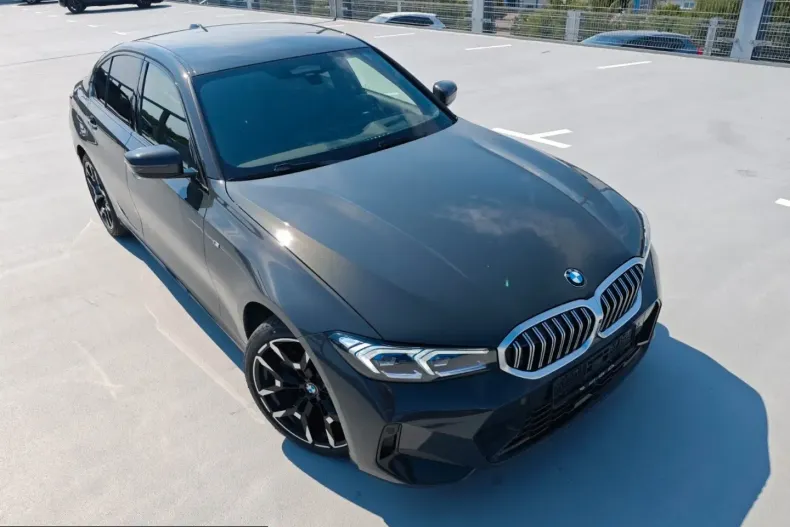 BMW 330 (Seria 3) din 2025 cu 18.400 km - oferta BMW241535 - foto 9
