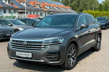 Volkswagen Touareg din 2022 - oferta VOL241542
