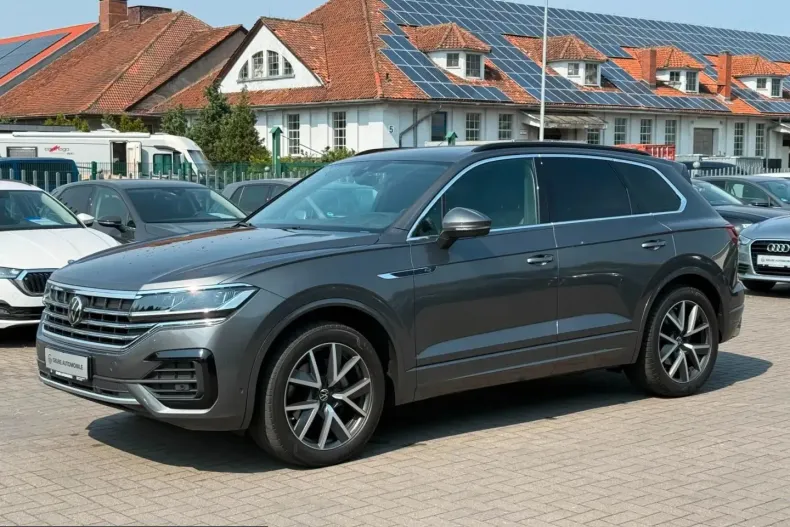 Volkswagen Touareg din 2022 cu 83.600 km - oferta VOL241542 - foto 5