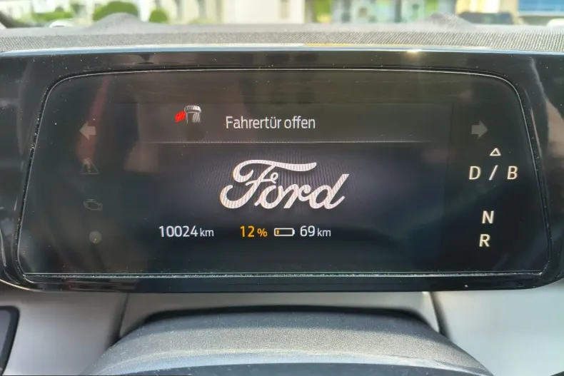 Ford Explorer din 2025 cu 9.998 km - oferta FOR241543 - foto 9