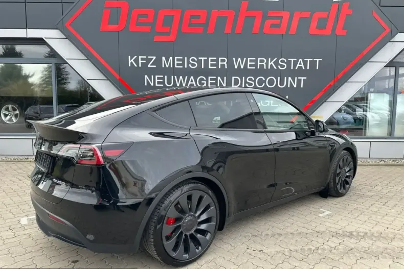 Tesla Model Y din 2022 cu 82.212 km - oferta TES241546 - foto 4