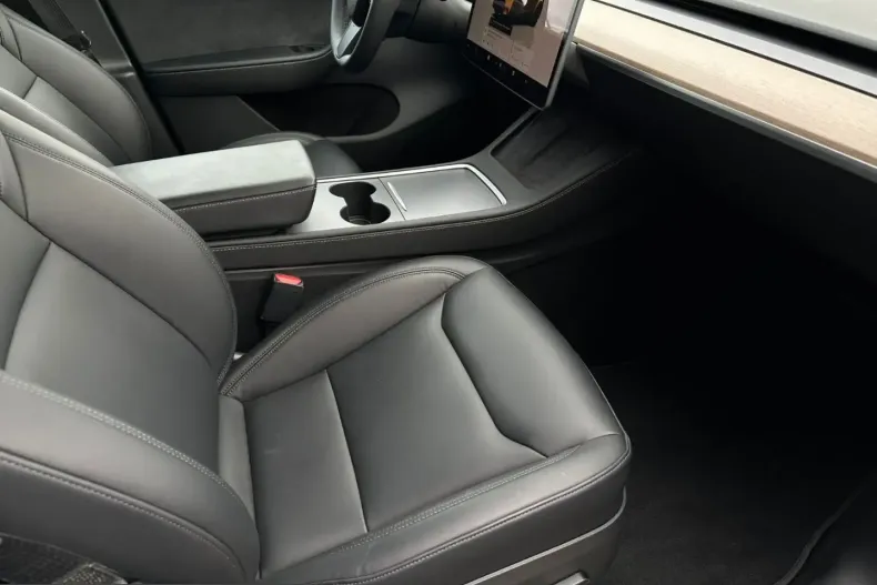 Tesla Model Y din 2022 cu 82.212 km - oferta TES241546 - foto 18