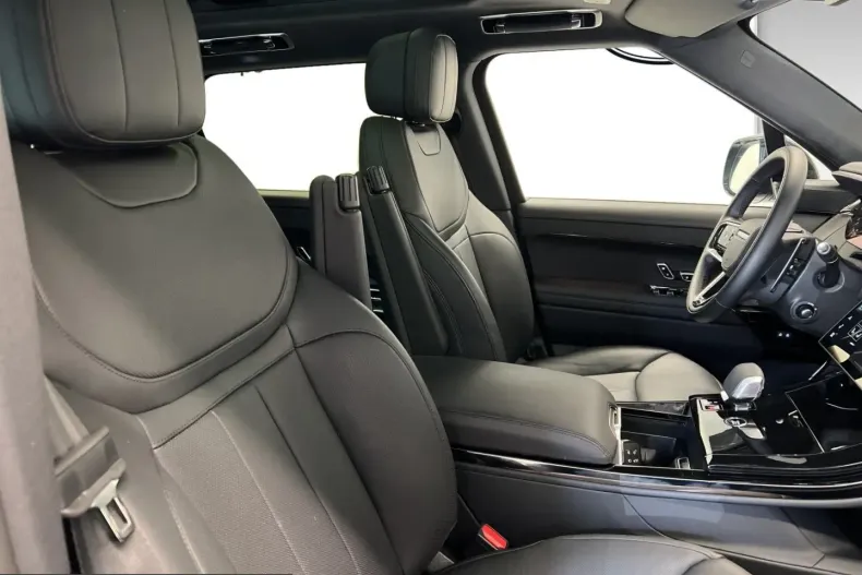 Land Rover Range Rover Sport din 2025 cu 25.550 km - oferta LAN241557 - foto 6