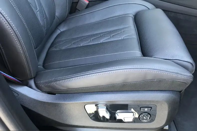 BMW X5 (Seria X) din 2025 cu 5.650 km - oferta BMW241559 - foto 8