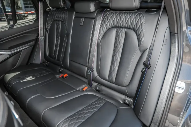 BMW X5 (Seria X) din 2025 cu 19.900 km - oferta BMW241562 - foto 18