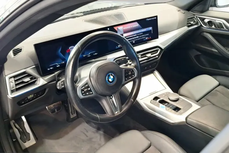 BMW i4 (Seria 4) din 2023 cu 60.596 km - oferta BMW241566 - foto 4